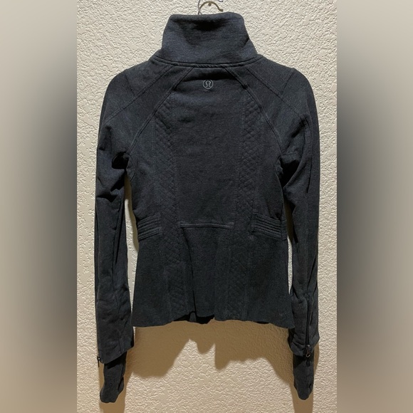 Lululemon It’s Happening Jacket Heathered Deep Coal Size 6 - Picture 10 of 16